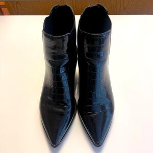 Rumi Flat Ankle Boots Black Crocodile